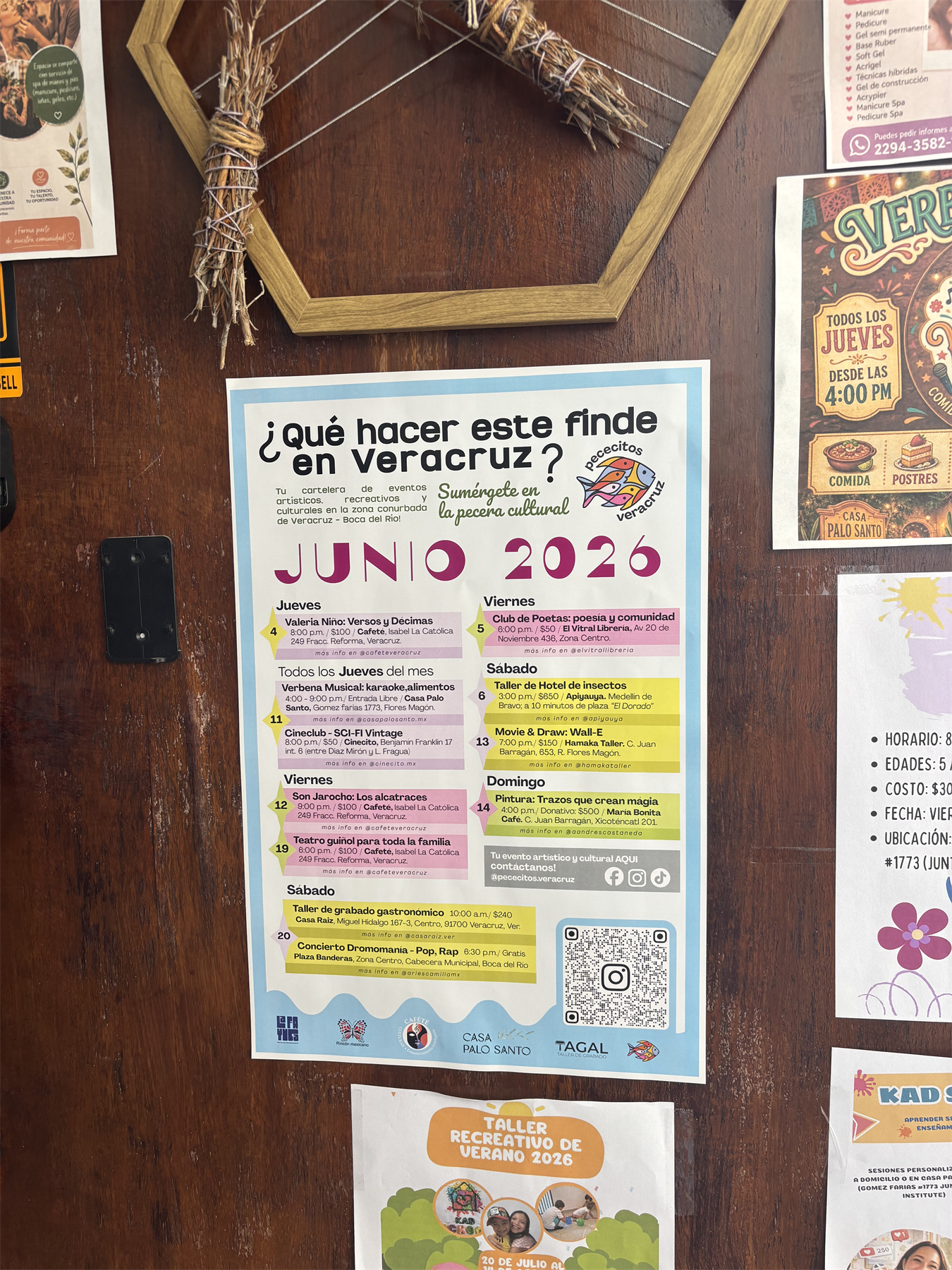 Cartelera física mensual de Pececitos Veracruz